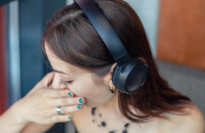 Wireless Microphone Headsets Are Changing Modern Communication
